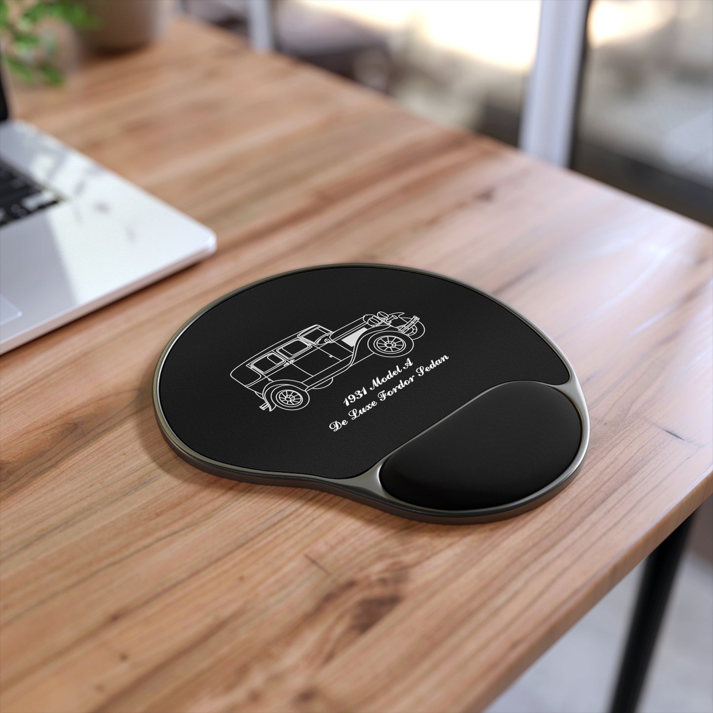 1931 De Luxe Fordor Sedan Wrist Rest Mouse Pad