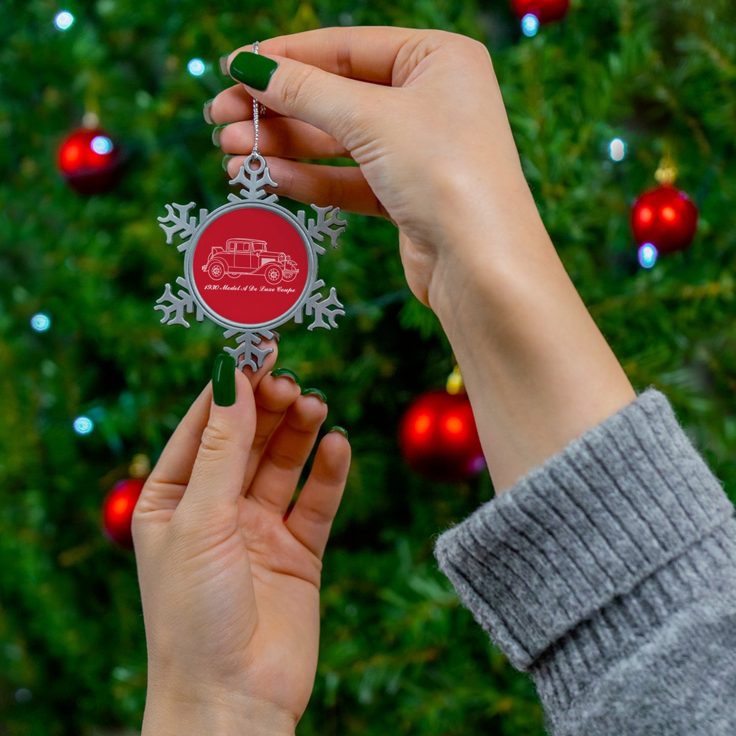 1930 De Luxe Coupe Snowflake Ornament