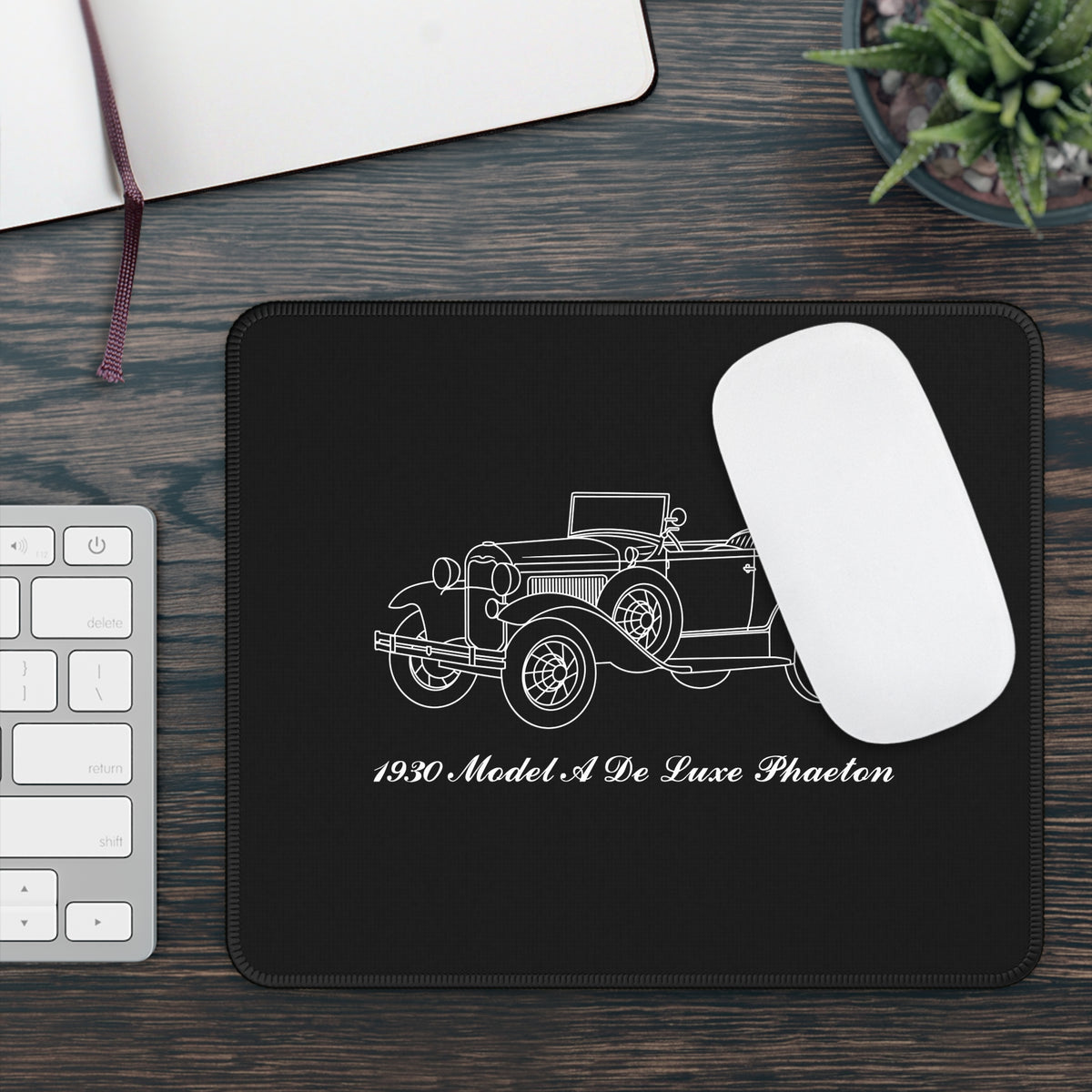 1930 De Luxe Phaeton Mouse Pad
