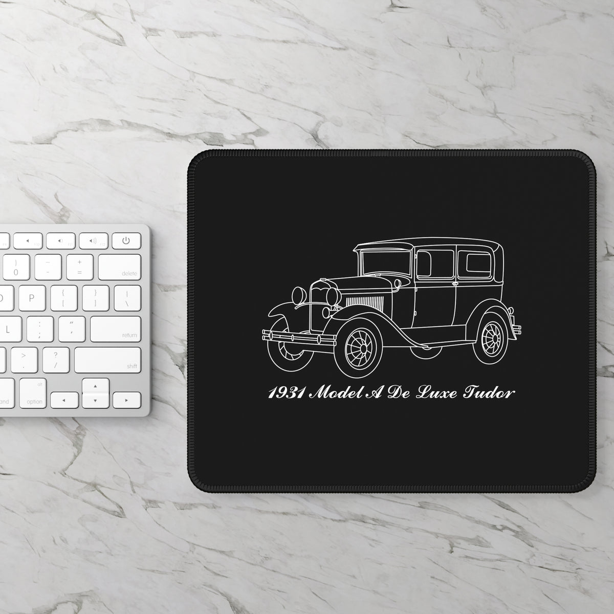 1931 De Luxe Tudor Mouse Pad
