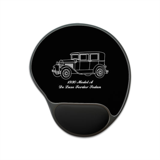 1930 De Luxe Fordor Sedan Wrist Rest Mouse Pad